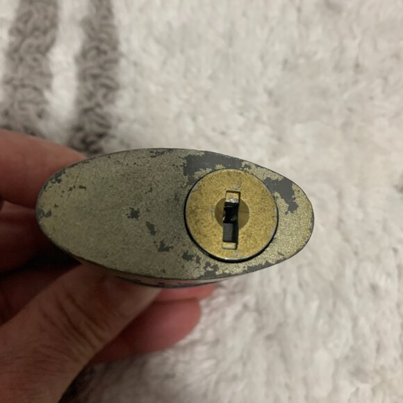 Vintage Yale Padlock Two Original Keys - Picture 3 of 6